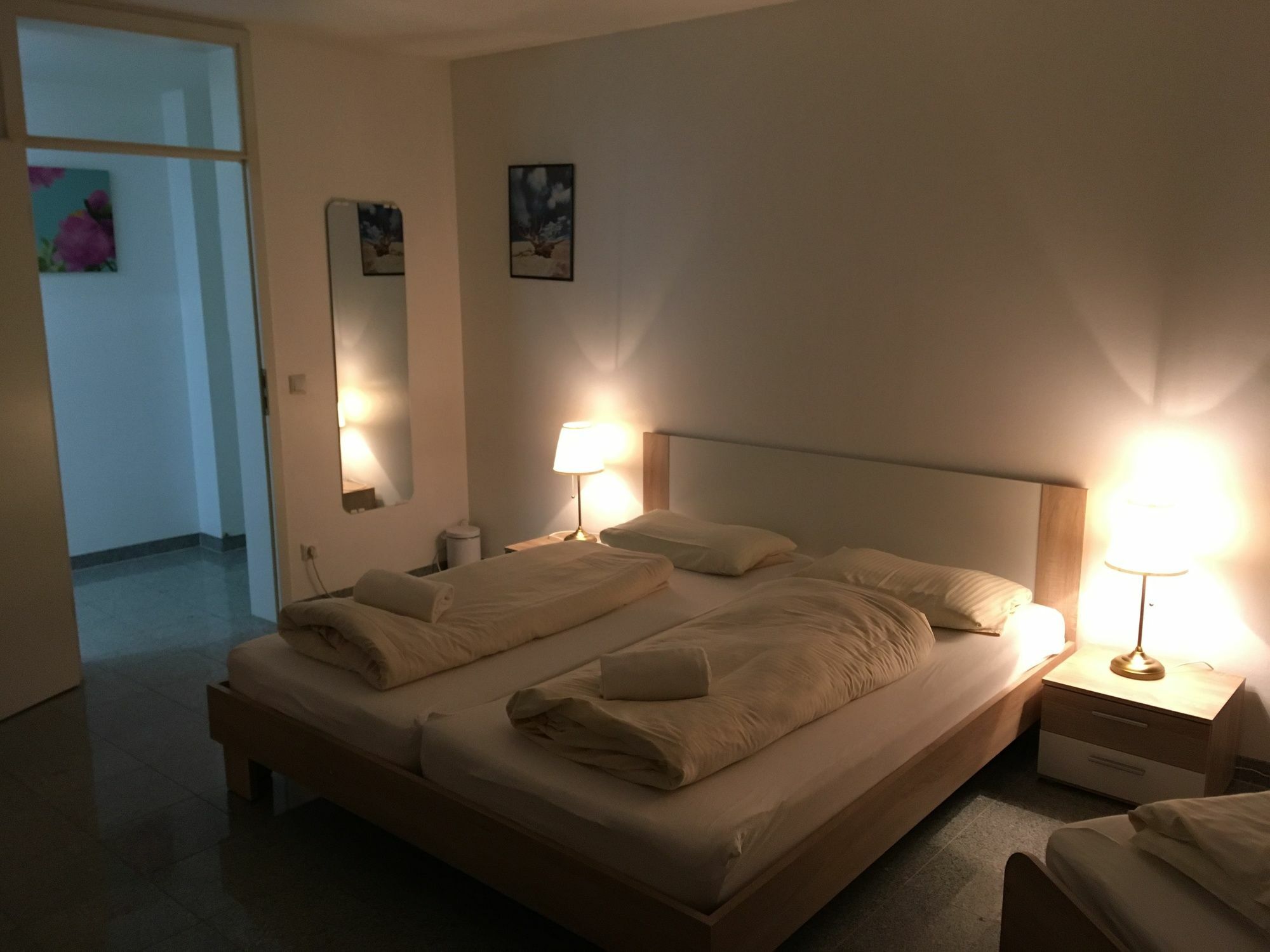 Kn Kahtan Boarding House Apartment Munich Exterior photo