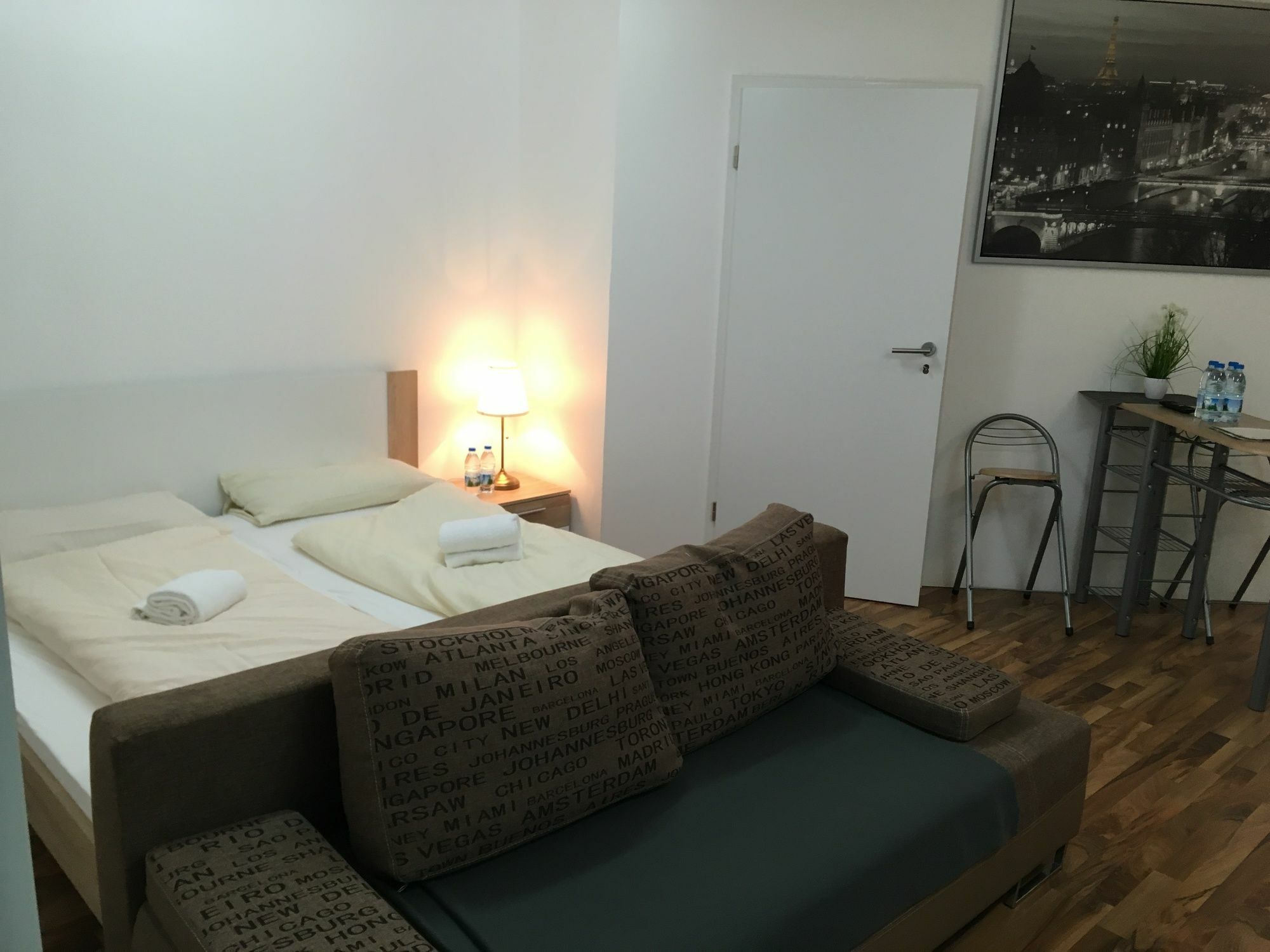 Kn Kahtan Boarding House Apartment Munich Exterior photo